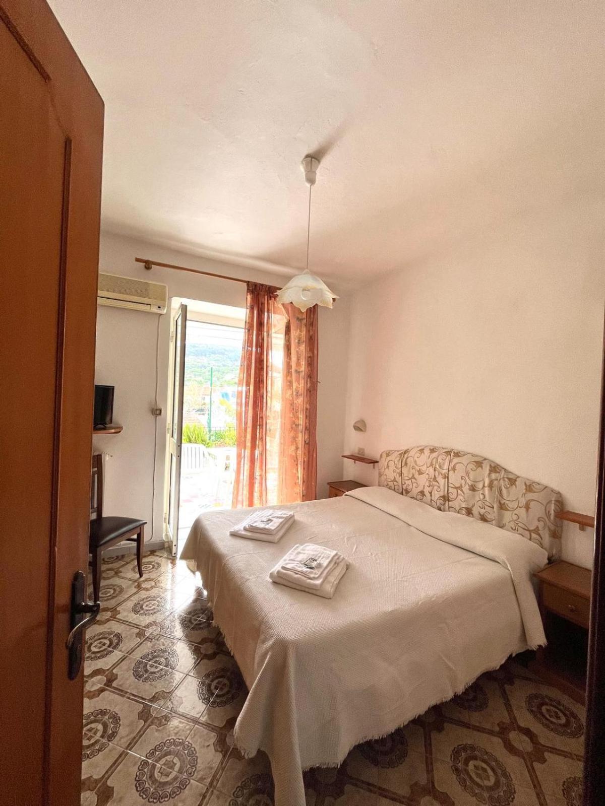 Hotel La Maggioressa كازاميتْشيولا تيرمي المظهر الخارجي الصورة